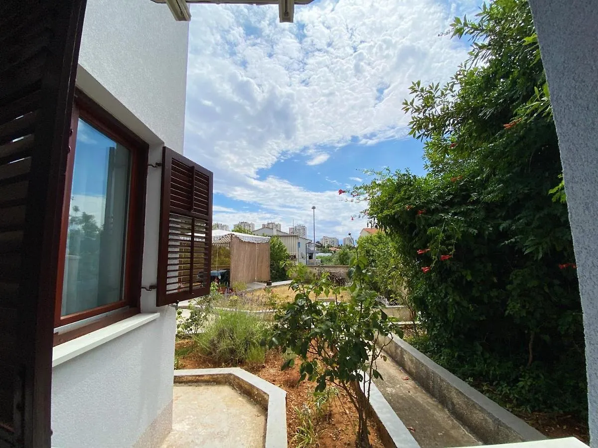 Apartments Lungomare Pula